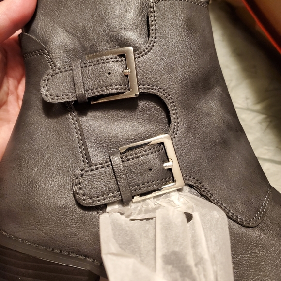 NWT Grey Riding Boots by Aerosoles - Picture 4 of 4